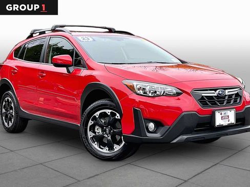 Used 2023 Subaru Crosstrek 2.0i Premium AWD/4WD image 3