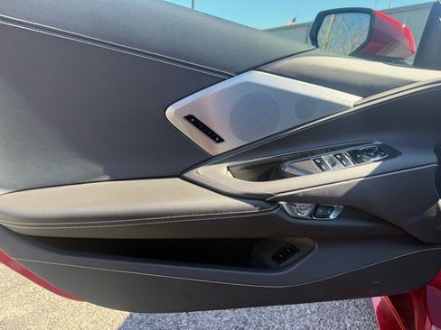 Used 2021 Chevrolet Corvette Stingray Preferred Conv w/ Z51 Performance Package image 13