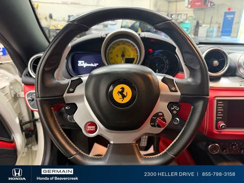 Used 2016 Ferrari California T RWD image 25