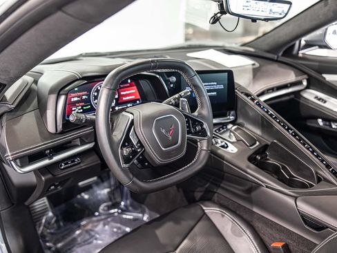 Used 2024 Chevrolet Corvette Stingray Premium Cpe w/ Z51 Performance Package RWD image 19