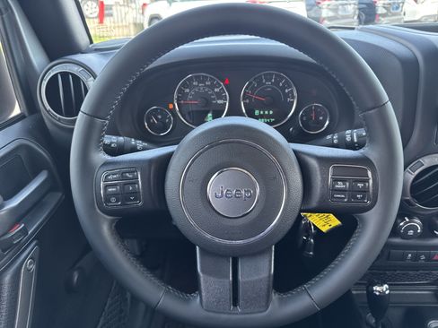 Used 2015 Jeep Wrangler Unlimited Sport w/ Connectivity Group AWD/4WD image 12