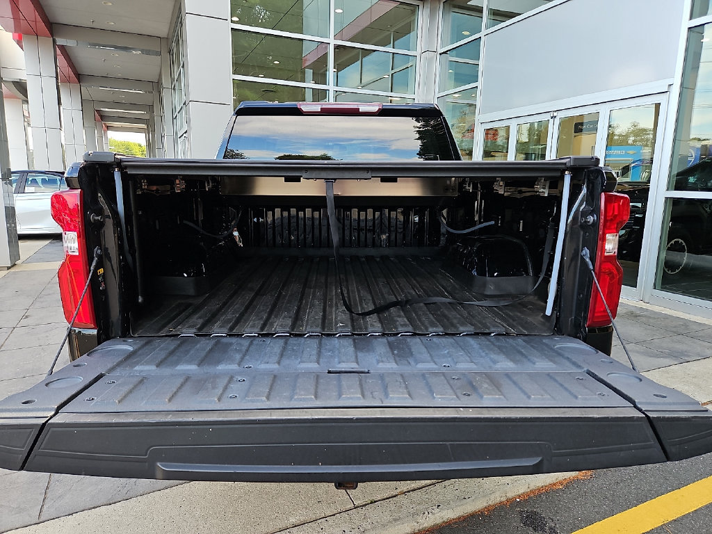 Used 2021 Chevrolet Silverado 1500 Custom AWD/4WD image 26