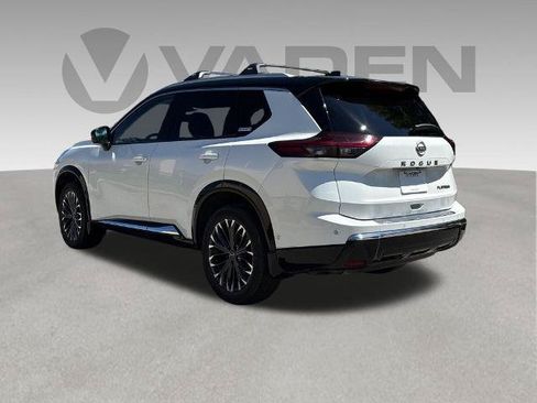 Certified 2024 Nissan Rogue Platinum w/ Platinum Premium Package FWD image 27