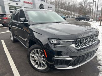 Used 2022 Jeep Grand Cherokee Summit w/ Luxury Tech Group V video 1