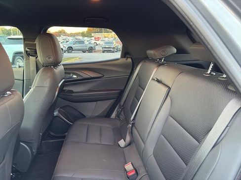 Used 2021 Chevrolet TrailBlazer RS FWD image 12