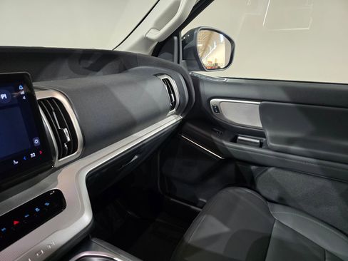 New 2026 Ford Expedition Active image 38