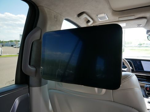 Certified 2024 Cadillac Escalade Sport Platinum AWD/4WD image 10