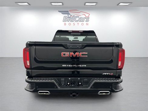 Used 2022 GMC Sierra 1500 AT4 w/ AT4 Premium Package image 5