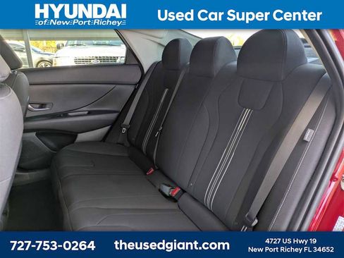 Certified 2024 Hyundai Elantra Blue image 14