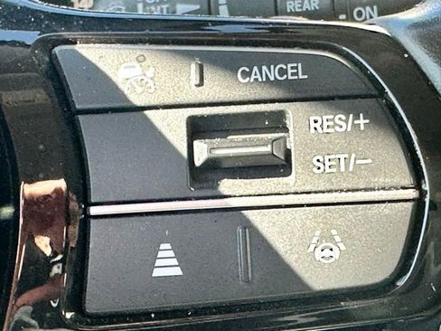 Certified 2024 Honda Pilot EX-L image 11