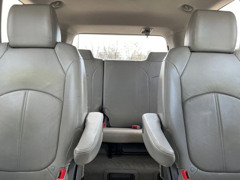 Used 2016 GMC Acadia SLT w/ Open Road Package image 19