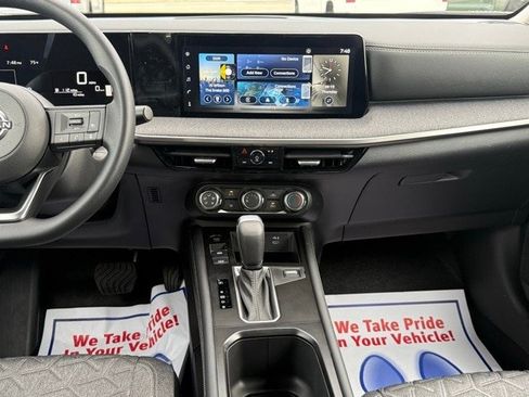 New 2025 Nissan Kicks SV image 21