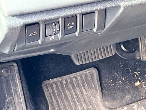 Used 2024 Subaru Outback Touring XT w/ Popular Package #2 image 13