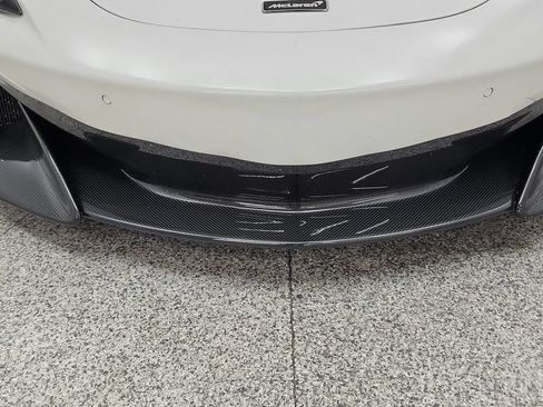 Used 2019 McLaren 600LT RWD image 12