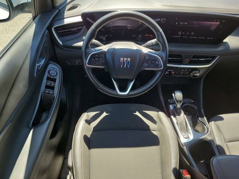 Used 2024 Buick Encore GX Preferred FWD image 11