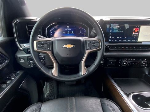 Used 2024 Chevrolet Silverado 3500 High Country w/ High Country Premium Package AWD/4WD image 6