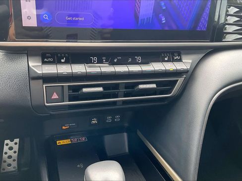 Used 2025 Toyota Camry XSE FWD image 31