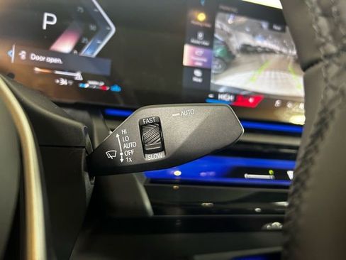 New 2026 BMW 540i xDrive w/ Executive Package image 21