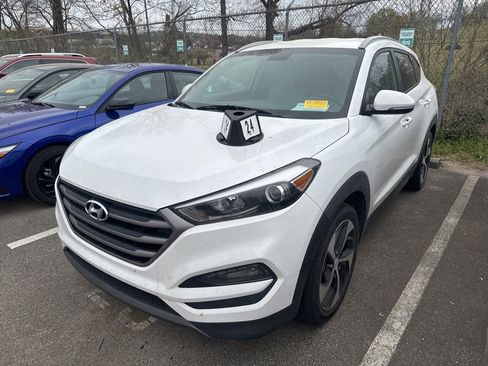 Used 2016 Hyundai Tucson Sport image 1