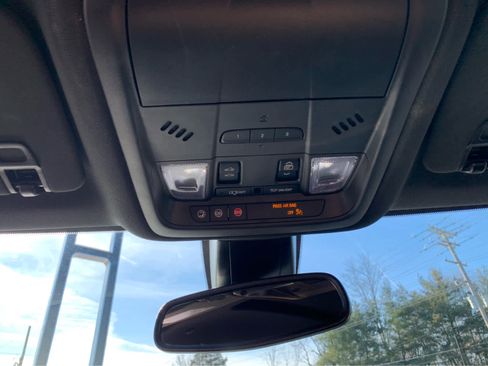 Used 2023 Chevrolet Blazer Premier w/ Enhanced Convenience Package image 23