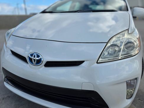 Used 2013 Toyota Prius Four image 15