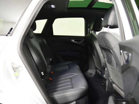 Used 2023 Audi Q4 e-tron Premium Plus w/ Premium Plus image 20