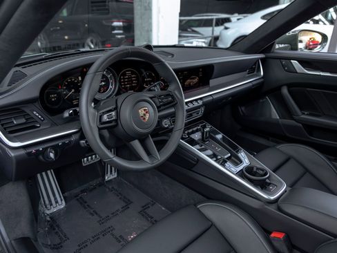 Certified 2025 Porsche 911 Turbo S AWD/4WD image 4