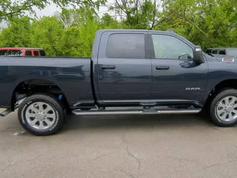New 2026 RAM 2500 Big Horn AWD/4WD image 9