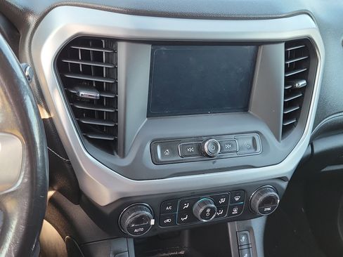 Used 2017 GMC Acadia SLE w/ Driver Alert Package I image 11