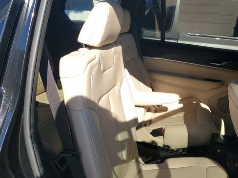 New 2025 Jeep Grand Cherokee L Limited w/ Black Appearance Package image 13