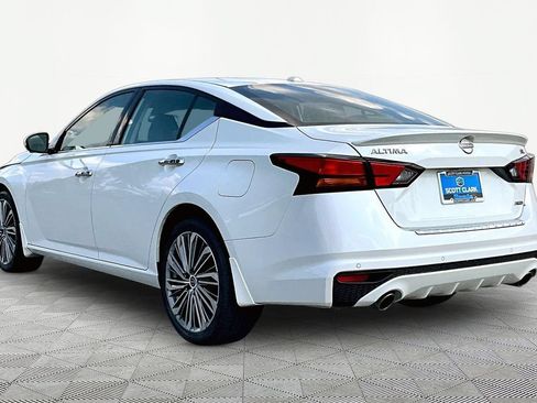 Used 2023 Nissan Altima 2.5 SL AWD/4WD image 5