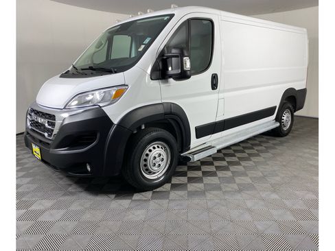 Used 2025 RAM ProMaster 2500 w/ U-Haul Equipment Group FWD image 4