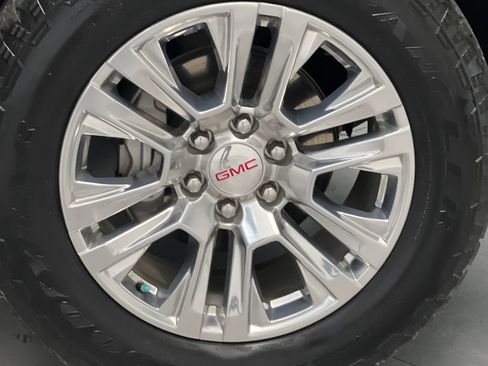 Used 2025 GMC Sierra 1500 Denali w/ Technology Package AWD/4WD image 72