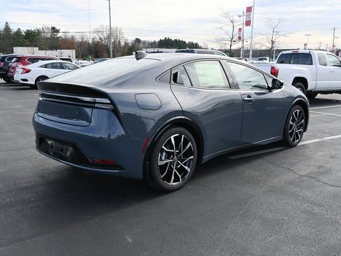 New 2026 Toyota Prius Plug-In Hybrid image 9