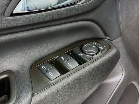 Used 2024 Chevrolet Equinox LT image 18