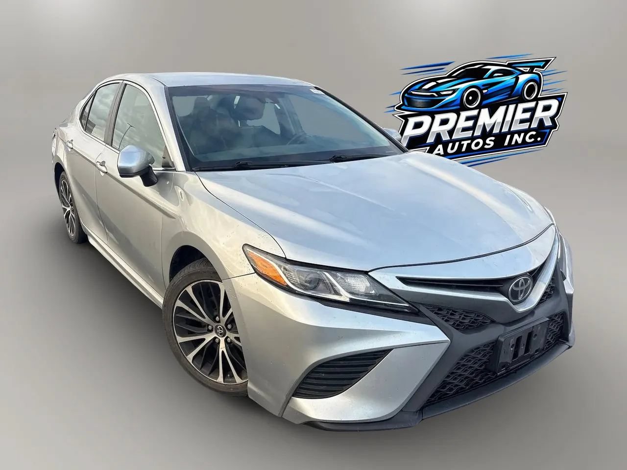 Used 2018 Toyota Camry SE FWD image 1