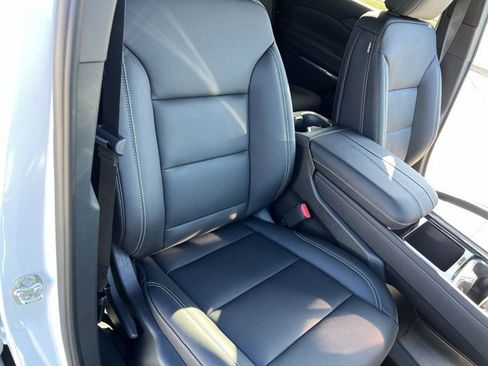 New 2026 Chevrolet Traverse LT image 28