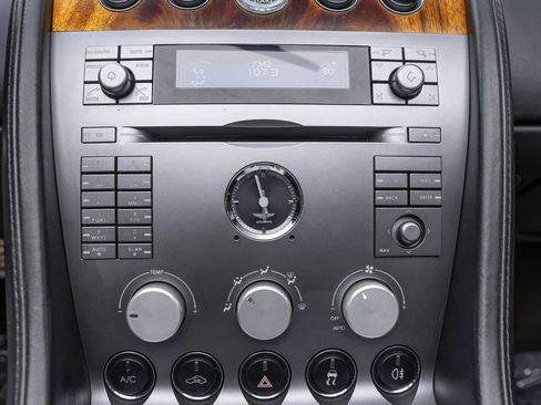 Used 2006 Aston Martin DB9 Volante RWD image 31