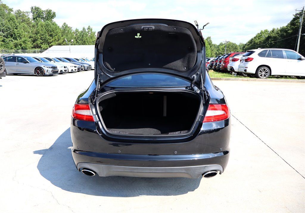 Used 2013 Jaguar XF RWD image 41