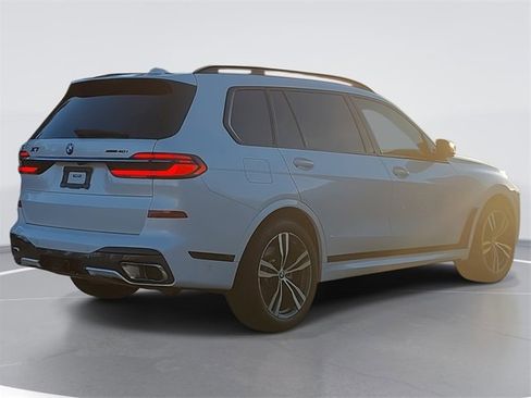Used 2023 BMW X7 xDrive40i w/ Executive Package image 7
