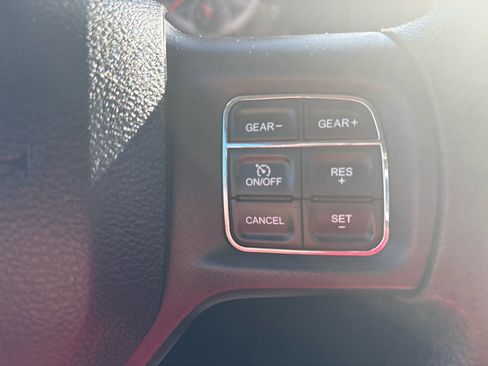 Used 2017 RAM 1500 Express w/ Express Value Package image 13