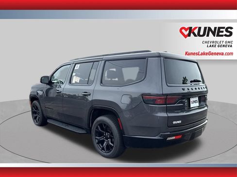 Used 2024 Jeep Wagoneer Series II AWD/4WD image 8