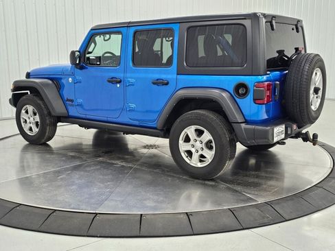 Used 2021 Jeep Wrangler Unlimited Sport AWD/4WD image 3