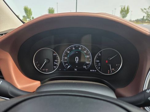 Used 2018 Buick Enclave Avenir AWD/4WD image 26