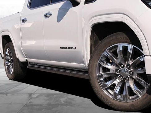 Used 2024 GMC Sierra 1500 Denali w/ Denali Reserve Package AWD/4WD image 3