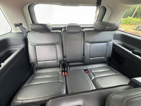 Used 2025 Ford Expedition Active AWD/4WD image 9