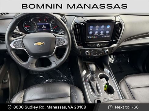 Used 2023 Chevrolet Traverse LT image 16