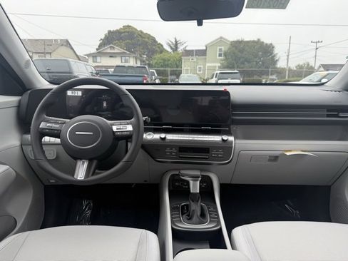 Used 2025 Hyundai Kona SEL image 14