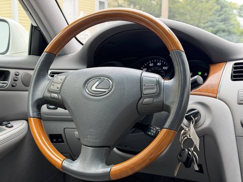 Used 2005 Lexus ES 330 FWD image 34
