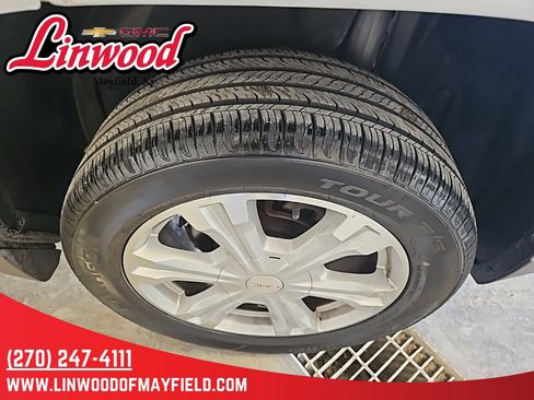 Used 2017 GMC Terrain SLE image 7